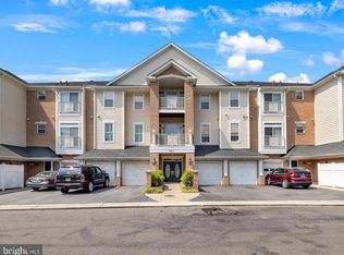 411 Hamlet Club Dr UNIT 302, Edgewater, MD 21037