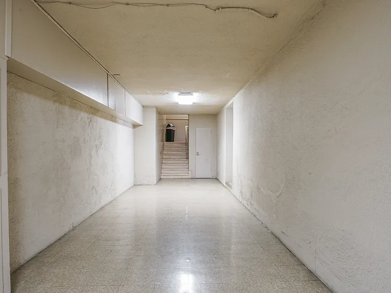 Marengo Apartments — Photo 10
