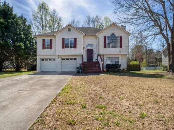 380 Towler Dr, Loganville, GA 30052