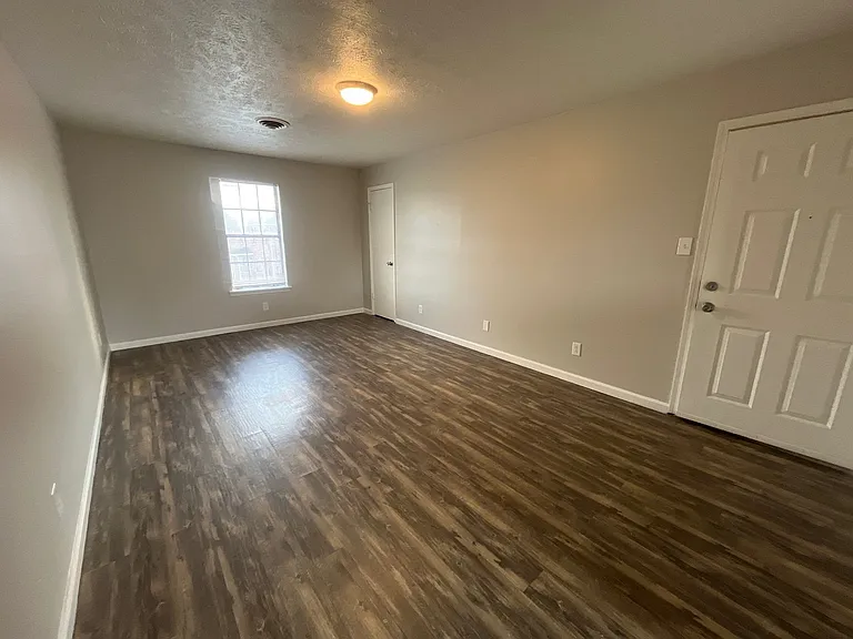 294 Tinker Hill Cv #D — Photo 5