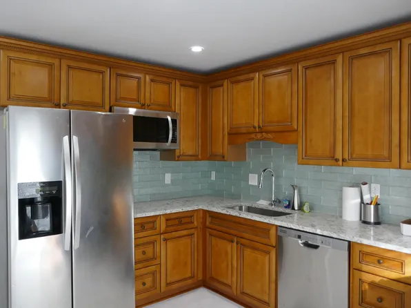 1243 Hanover Pl, Alpharetta, GA 30009