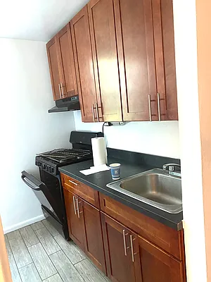 Rented by Chana Ofek, LREB | media 7