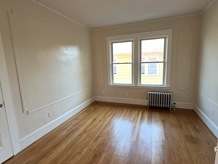 140 Woodbine St #2 — Photo 15
