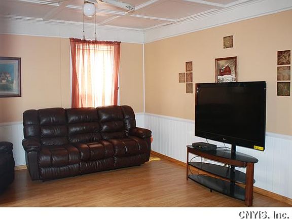 5th image of 70 Barnes St