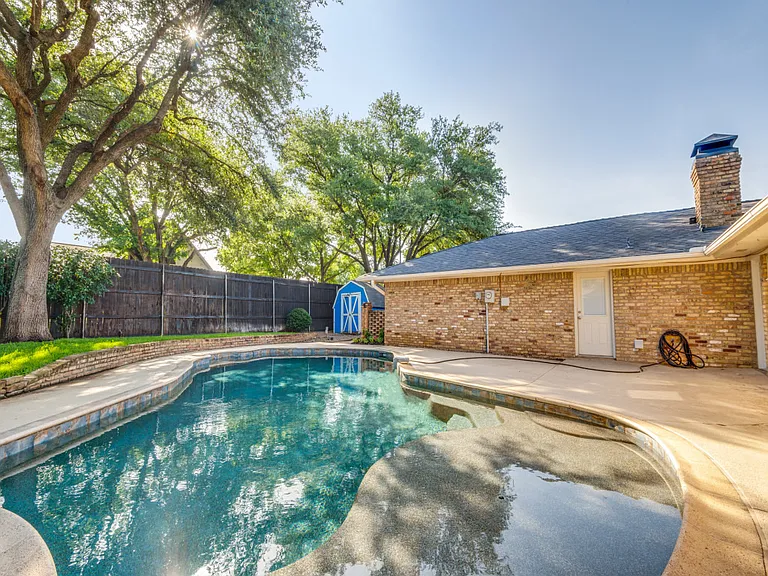 2020 Normandy Dr — Photo 24