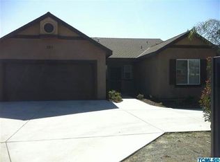 393 W Trinta Ct, Farmersville, CA 93223