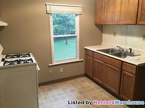 3rd image of 7024 Dawson Pl