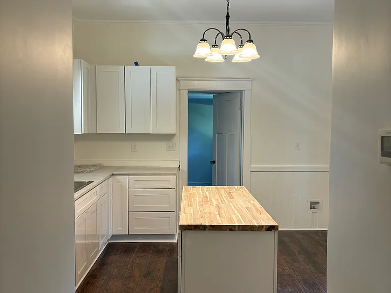 203 N Grove St #C — Photo 10