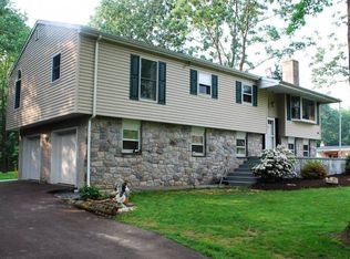 1895 Yarnall Rd, Pottstown, PA 19464