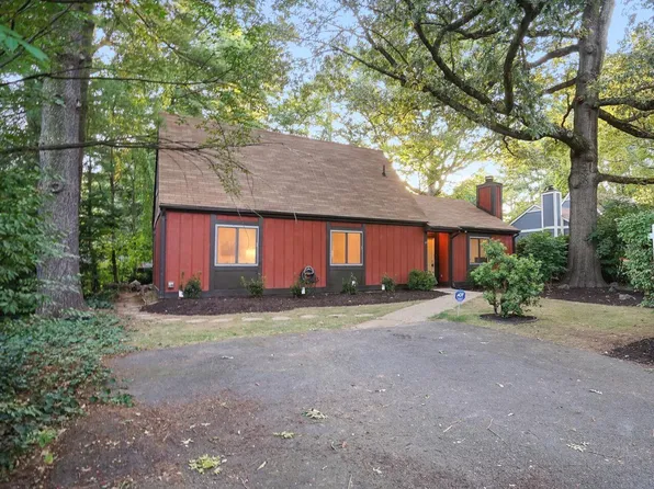 11307 Geddys Ct, Reston, VA 20191