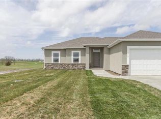 734 184th St, Lawson, MO 64062