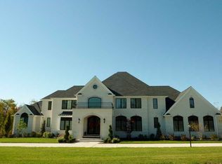 103 Brookside Ln, Coraopolis, PA 15108