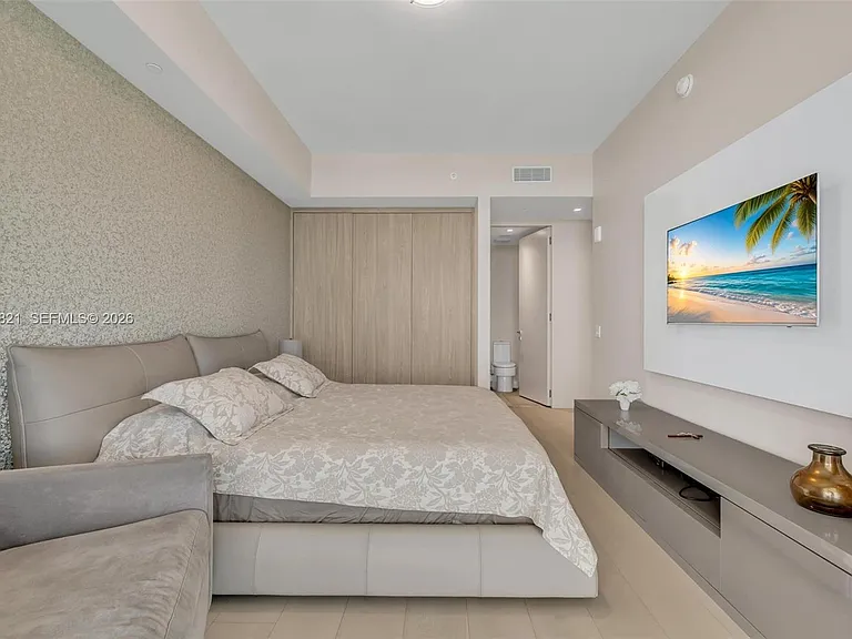 18975 Collins Ave #2802 — Photo 44