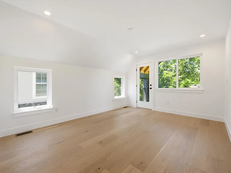 2452 S Marion St — Photo 19