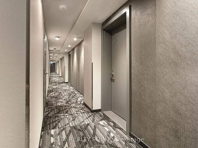 11 Walmer Rd #103 — Photo 12