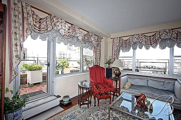 Sold by Bellmarc Realty | media 18