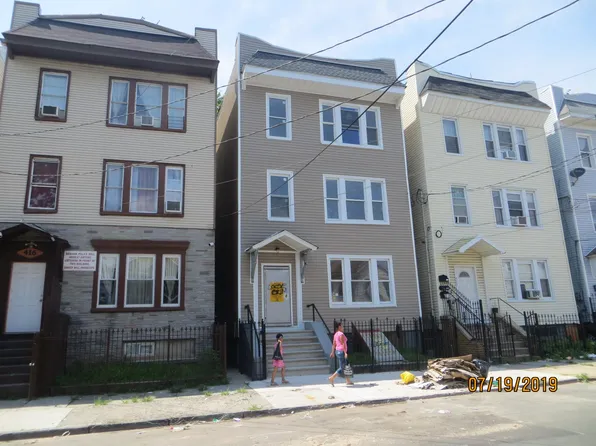 418 Woodside Ave APT 2, Newark, NJ 07104