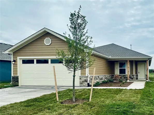 613 N Pear St, Gardner, KS 66030