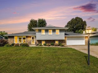 524 Dogwood Ct, Joliet, IL 60431