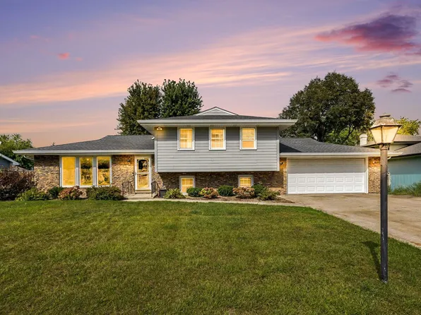 524 Dogwood Ct, Joliet, IL 60431