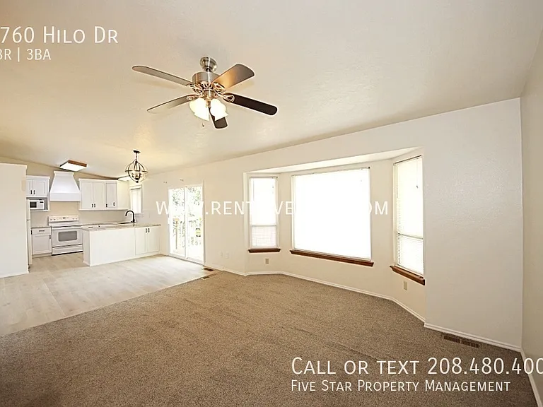 5760 Hilo Dr — Photo 2