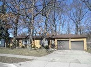 319 Pickett St SW, Wyoming, MI 49548
