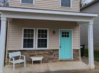 1776 17th Ave NE, Hickory, NC 28601