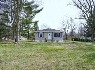 61736 Mayflower Rd, South Bend, IN 46614