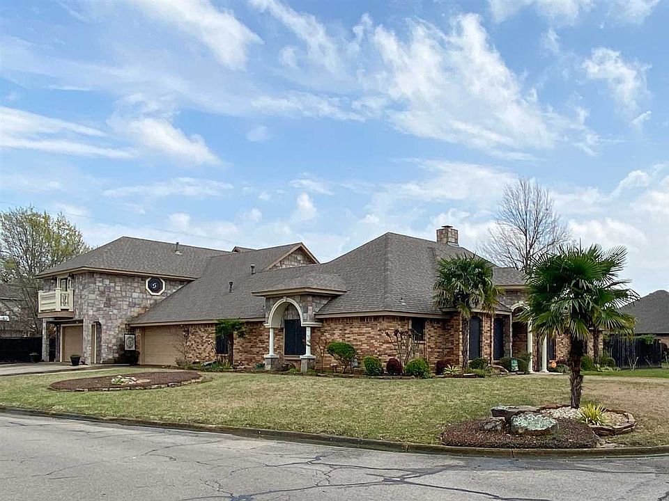 1st image of 1730 S Collegiate Dr