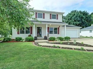 521 Haylett St, Neenah, WI 54956
