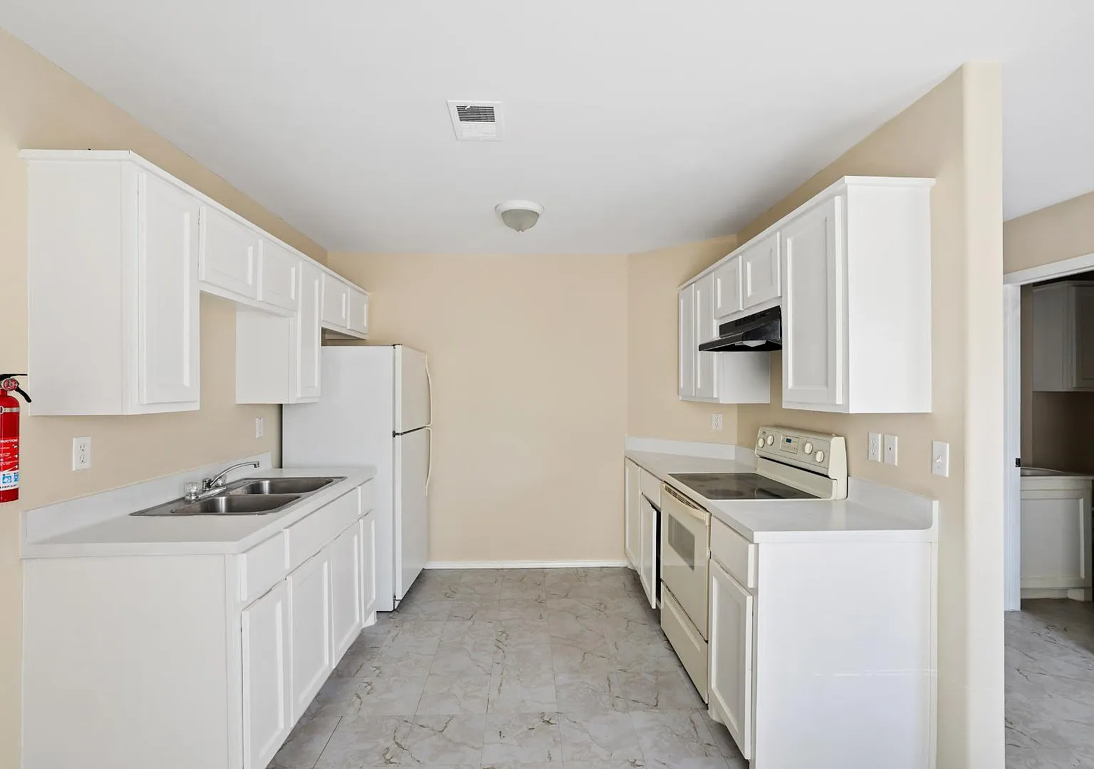 303 Gastel Cir - Unit 19 — Photo 1