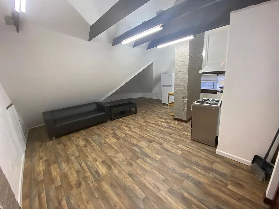 284 Jessamine Ave #2
