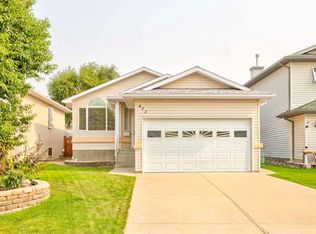 472 S Heritage Blvd W, Lethbridge, AB T1K 7V9