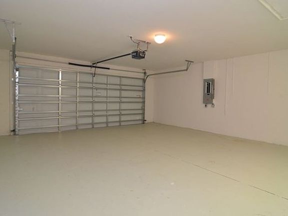 2nd image of 3204 17th St W Unit 6