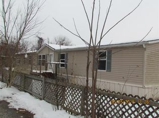 206 E 2nd St, Brookport, IL 62910