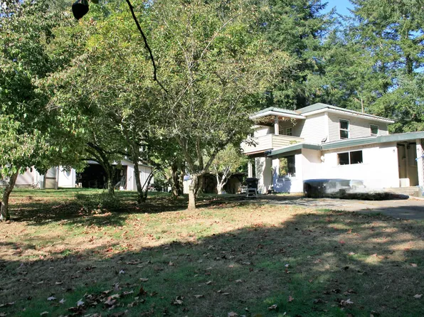 32800 Cedar Valley Rd, Gold Beach, OR 97444