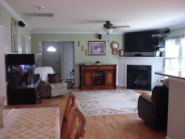 2nd image of 113 Sandalewood Ln
