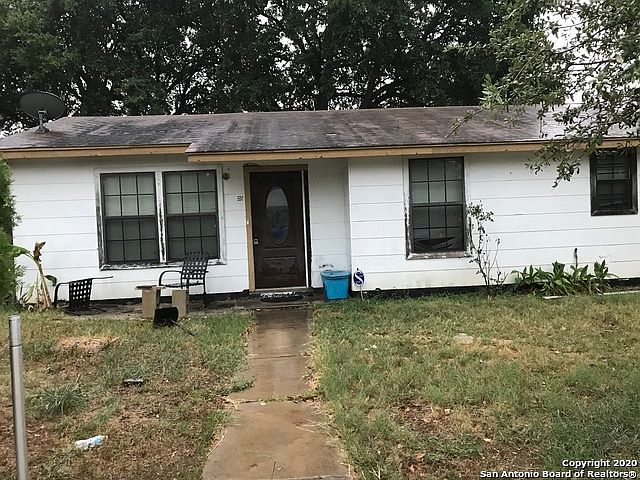 1st image of 330 Pinehurst Blvd