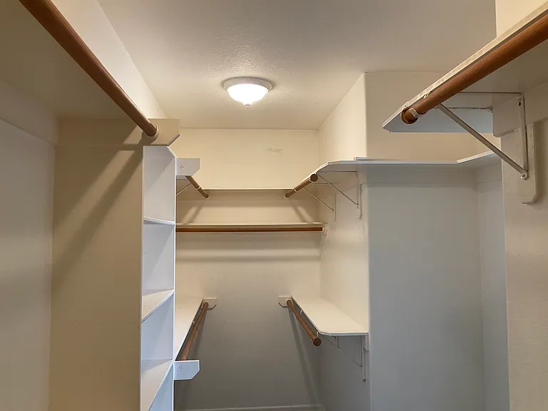 10610 Mills Way — Photo 18