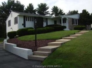 38 Club View Ln, Phoenix, MD 21131