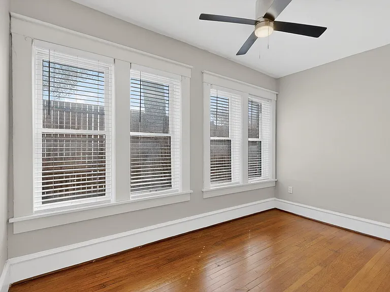 1000 N Carroll Ave — Photo 9