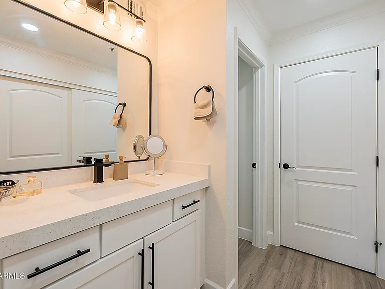 2025 E Campbell Ave #265 — Photo 8