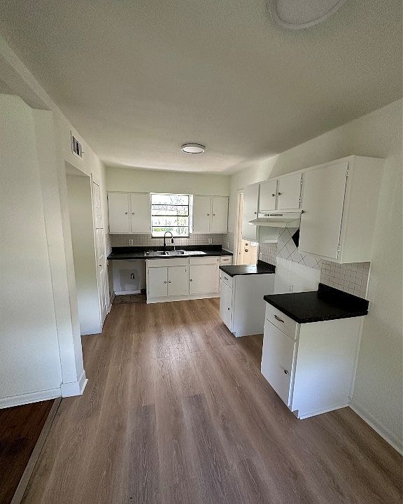 1st image of 3244 Bigham Blvd