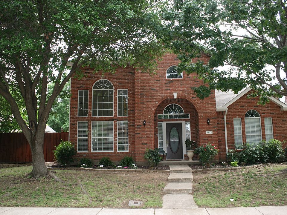 1st image of 1212 Winnipeg Dr