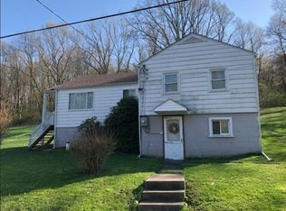 233 Salem Dr, New Alexandria, PA 15670
