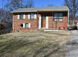 1926 Karen Dr, Nashville, TN 37217
