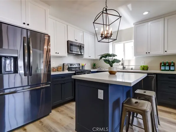 7400 S Hobart Blvd, Los Angeles, CA 90047