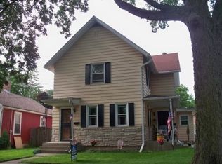 237 Williams St, Aurora, IL 60506