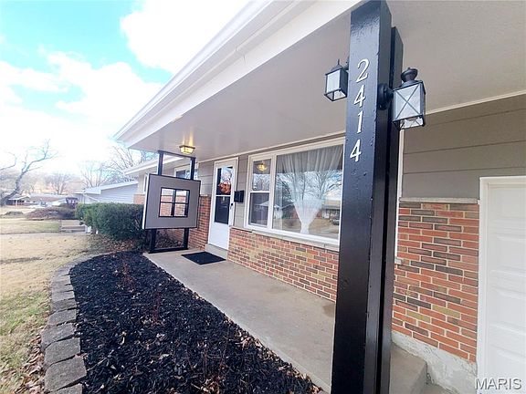 5th image of 2414 Castle Dr