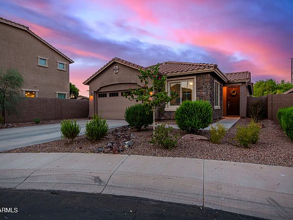 3rd image of 3384 E HONEYSUCKLE Place